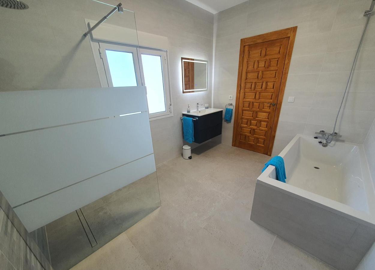 Casa Nuestro Sueno Bed & Breakfast Oria Bagian luar foto